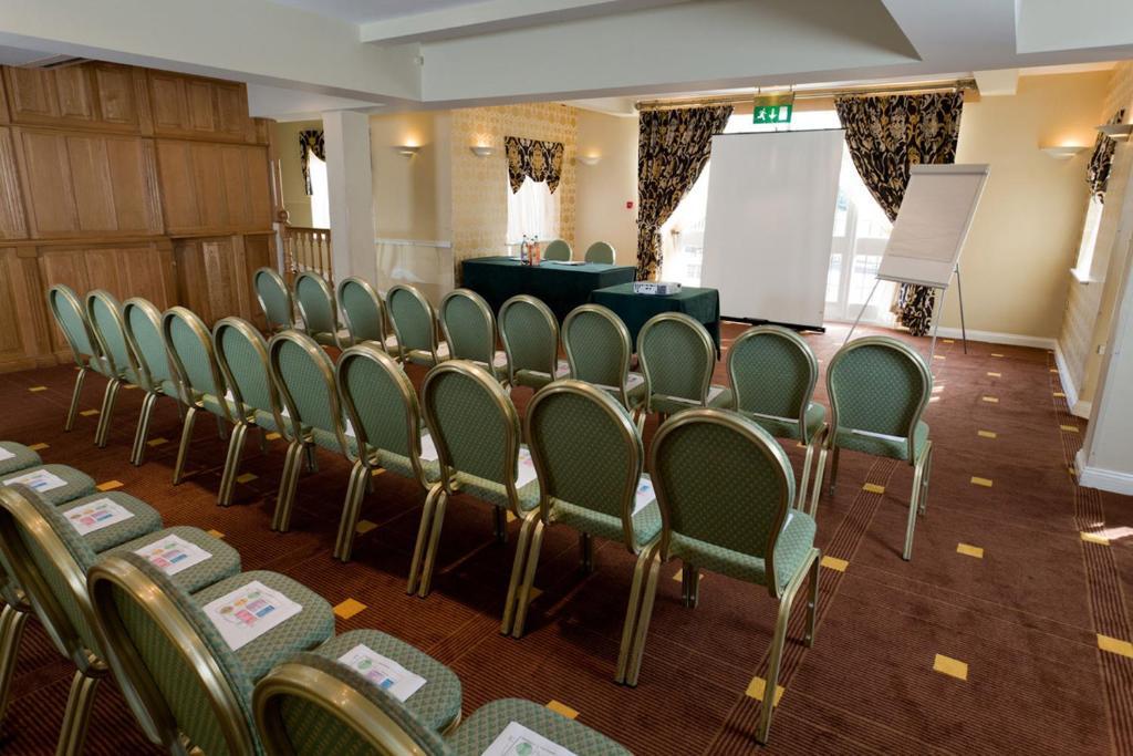 The Pear Tree Inn & Country Hotel Hindlip Esterno foto