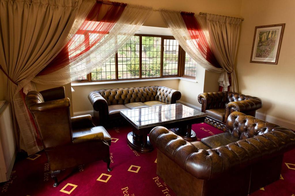 The Pear Tree Inn & Country Hotel Hindlip Esterno foto